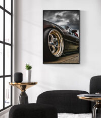 cool-bil-med-guldiga-hjul